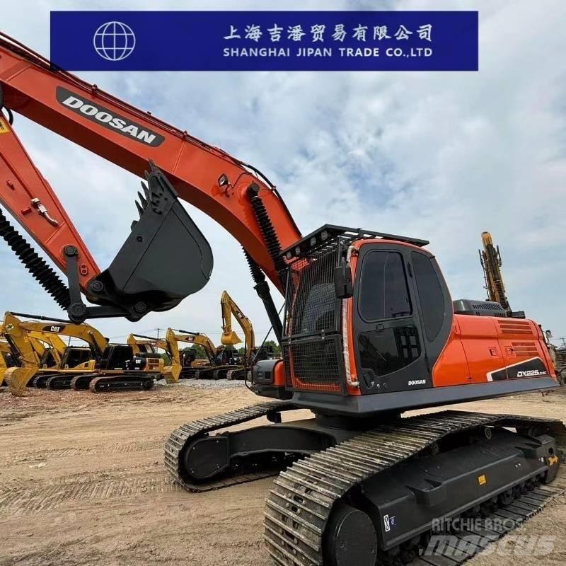 Doosan DX 225 Bageri gusjeničari