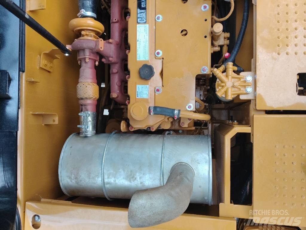 CAT 320 D L Bageri gusjeničari