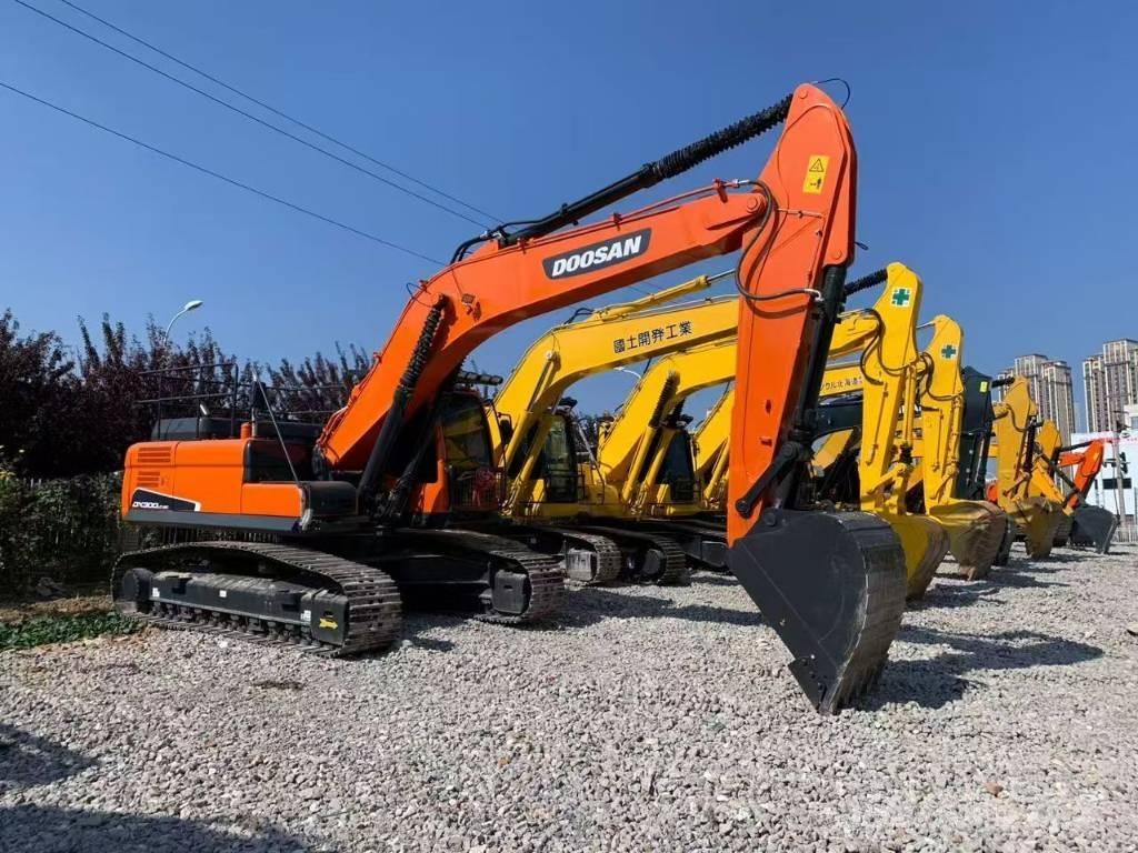 Doosan 300-7 Bageri gusjeničari
