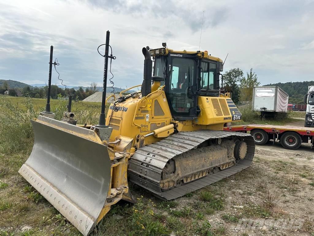 Komatsu D 61 PX24 Buldožeri gusjeničari