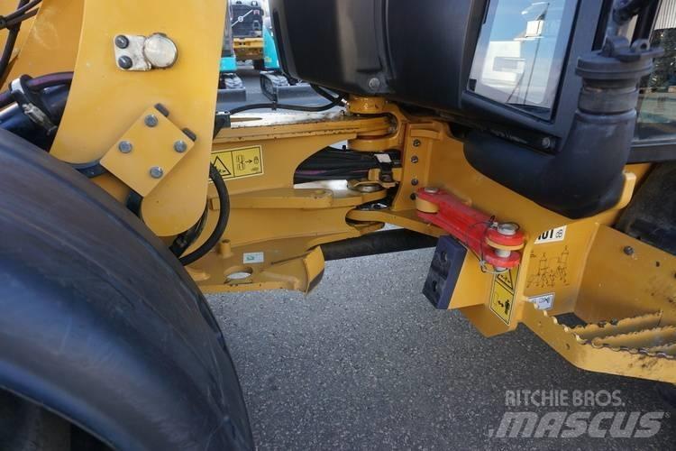 CAT 906 M Utovarivači na kotačima