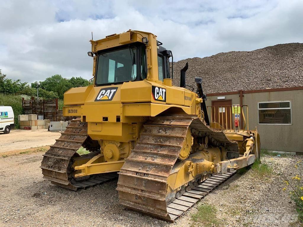 CAT D6T LGP Buldožeri gusjeničari