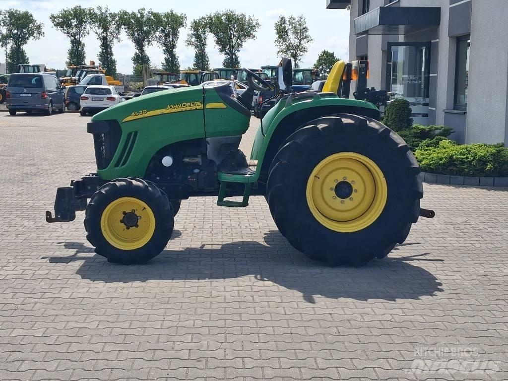 John Deere 4520 Traktori