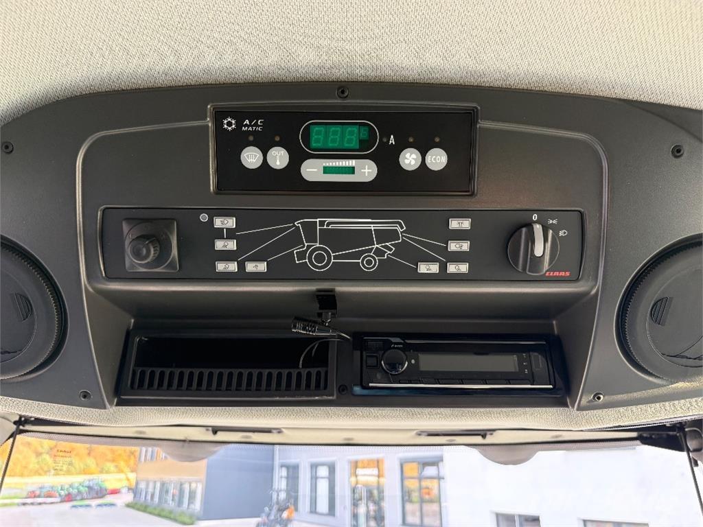 CLAAS LEXION 7500 Kombajni