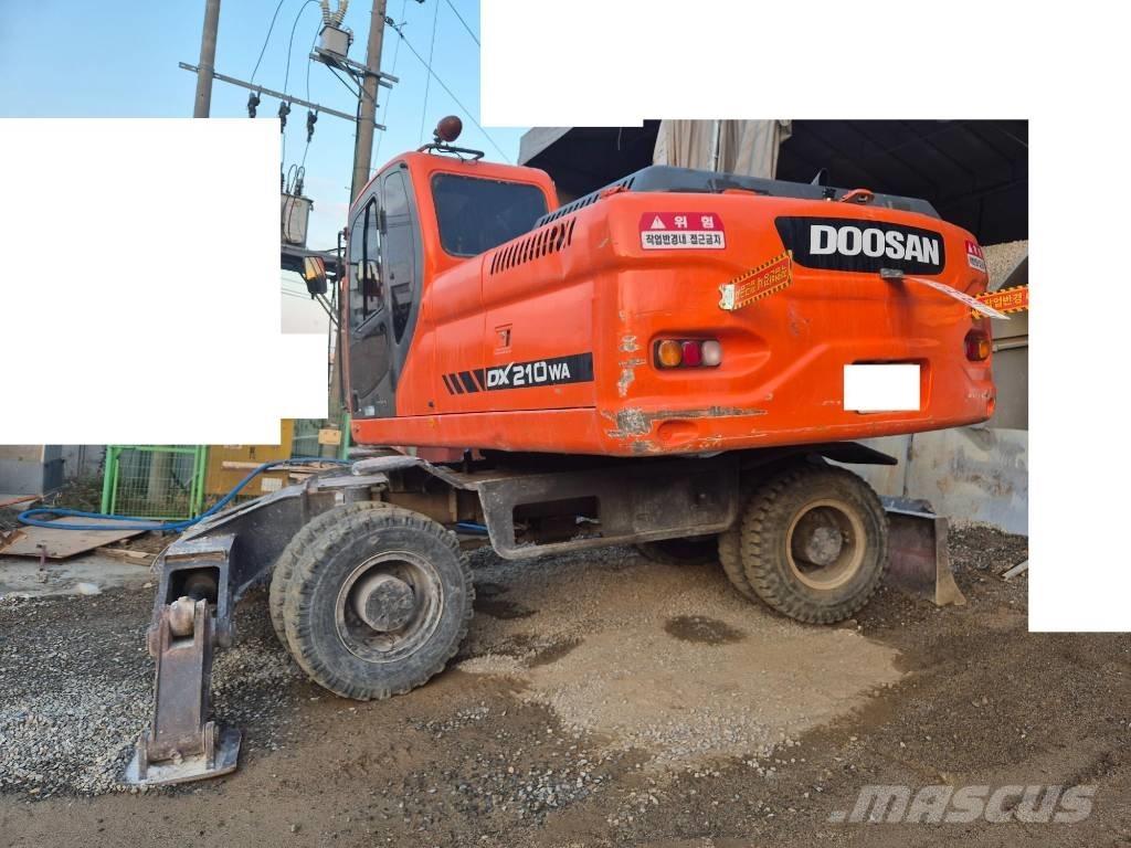 Doosan DX210W Bageri na kotačima