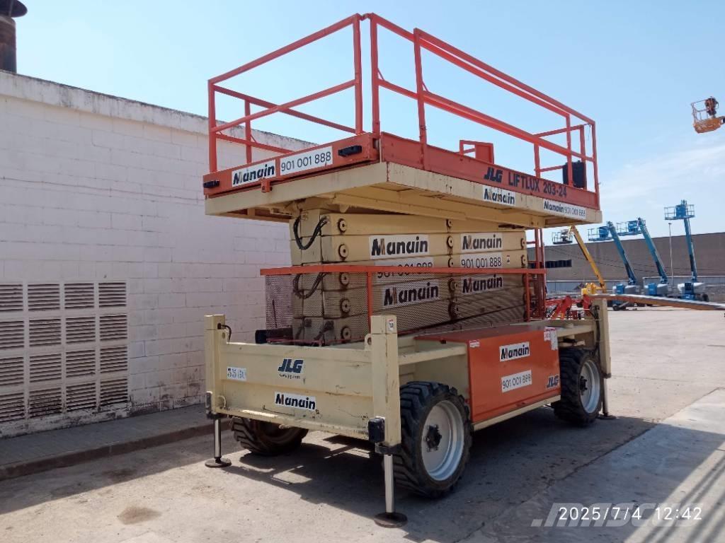 JLG 203-24 Škaraste platforme