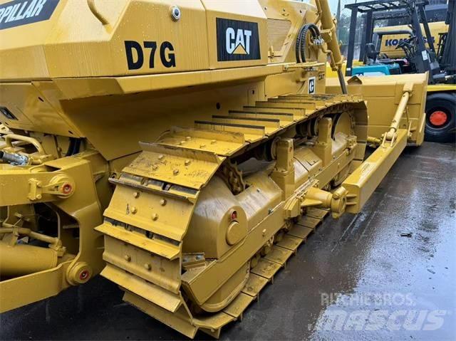 CAT D 7 G Buldožeri gusjeničari