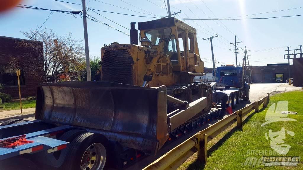 CAT D 8 K Buldožeri gusjeničari