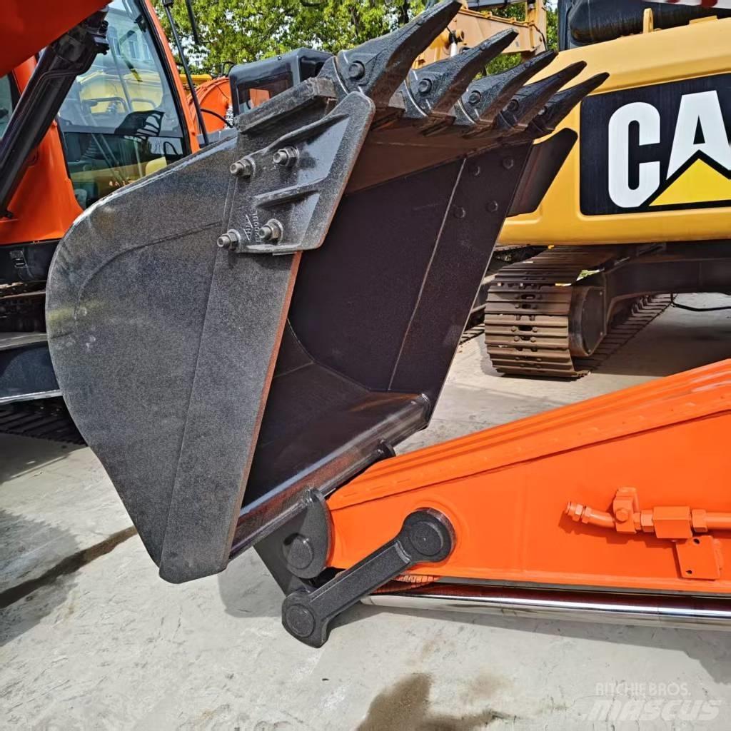 Doosan DX 225 Bageri gusjeničari