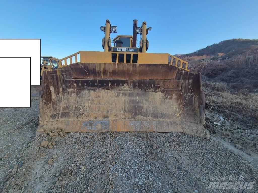 CAT D 9 N Buldožeri gusjeničari