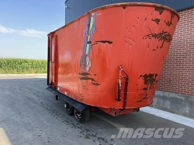 Peecon 24m³ Mikser hranilice
