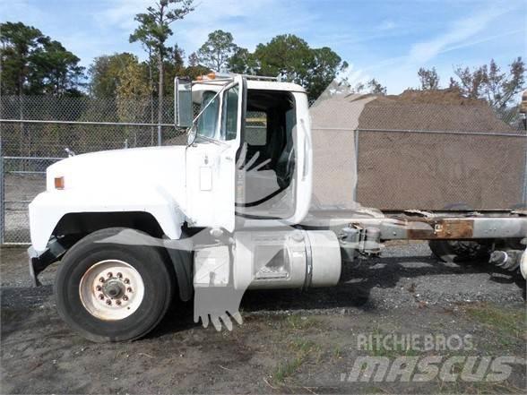 Mack DM600 Ostalo