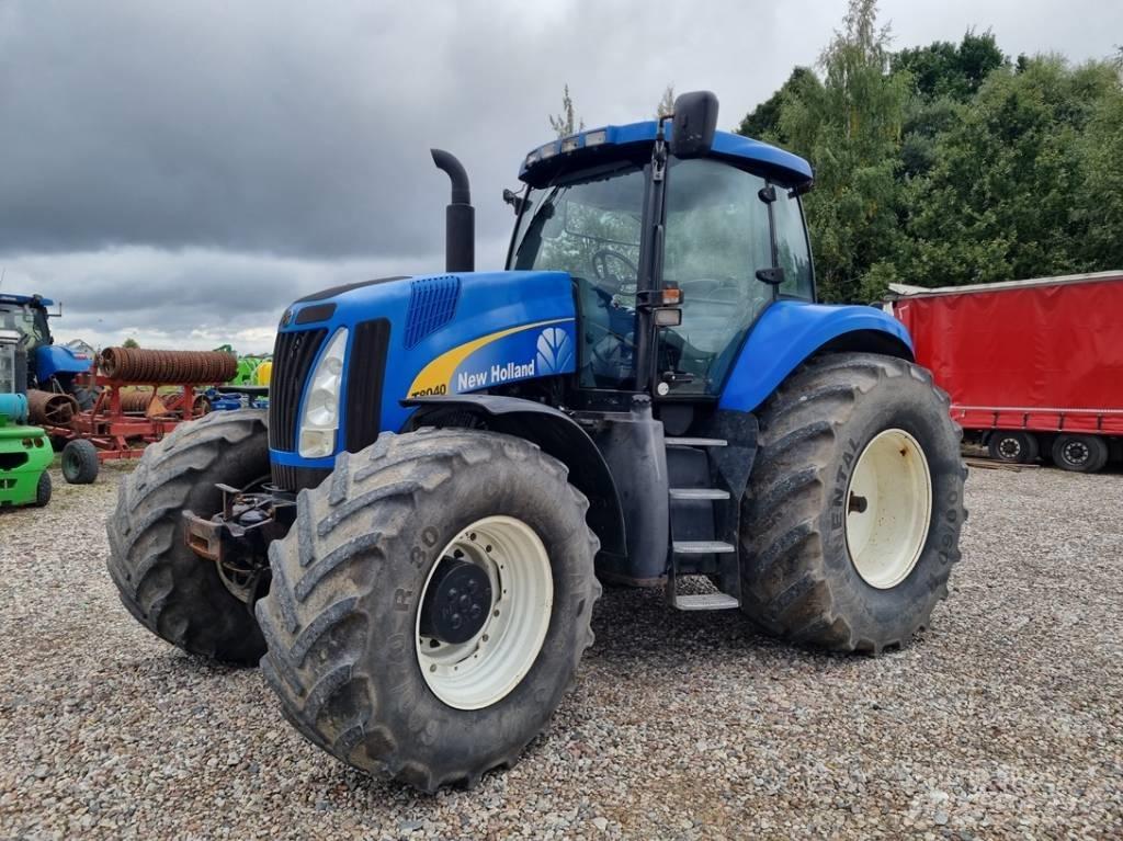 New Holland T 8040 Traktori