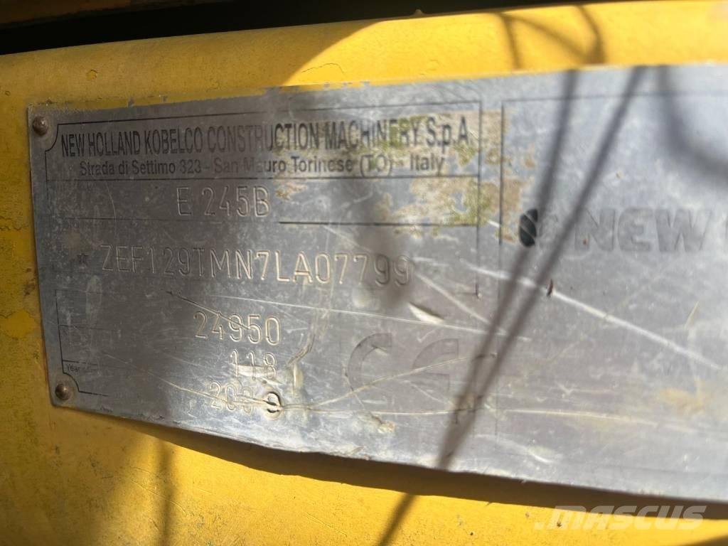New Holland E 245 B Bageri gusjeničari