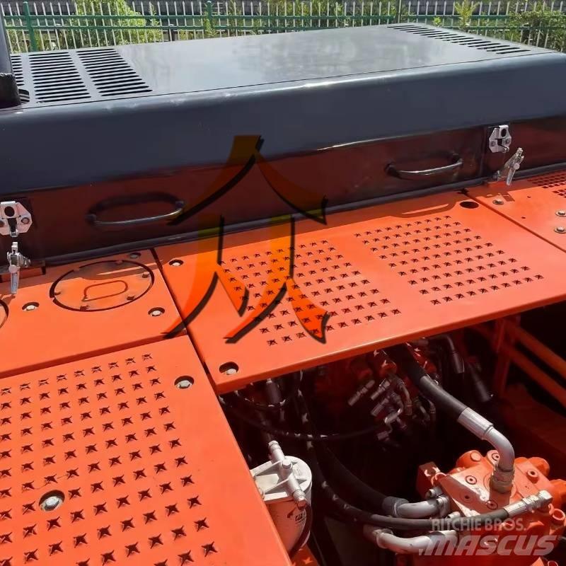 Doosan DH300 Bageri gusjeničari