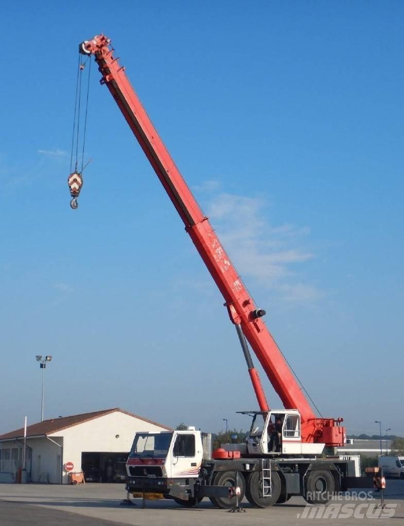 Grove GMK 3050 Rabljene dizalice za težak teren