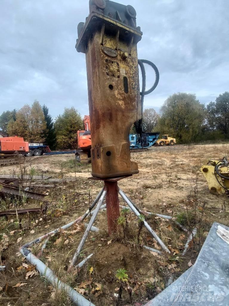 Soosan SB-130-TS-P Čekići