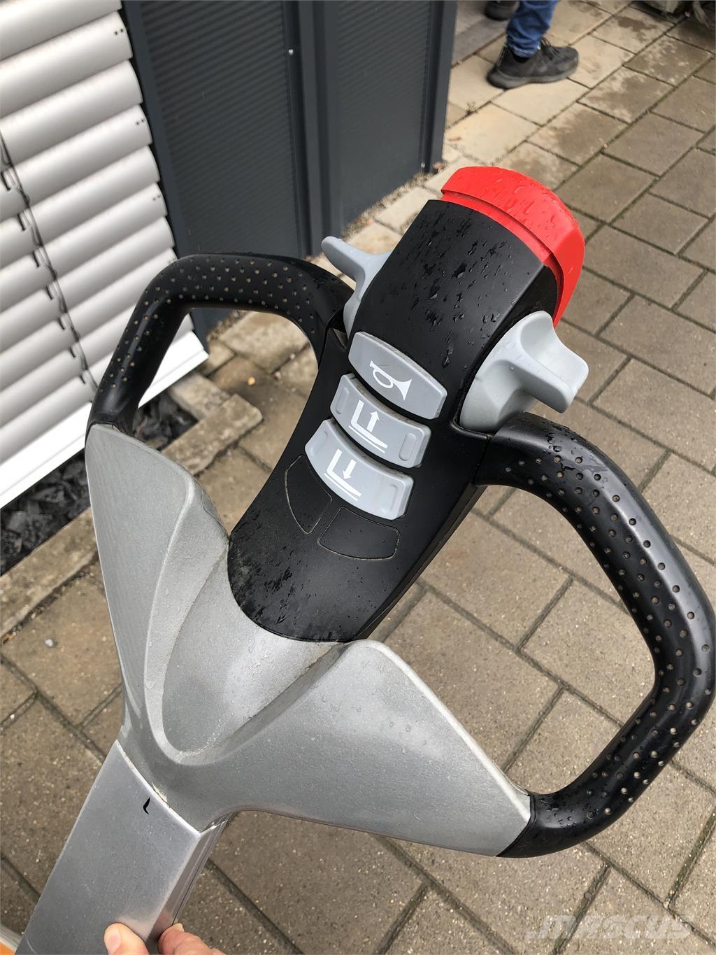 Still EXU16 Ručni električni viličar