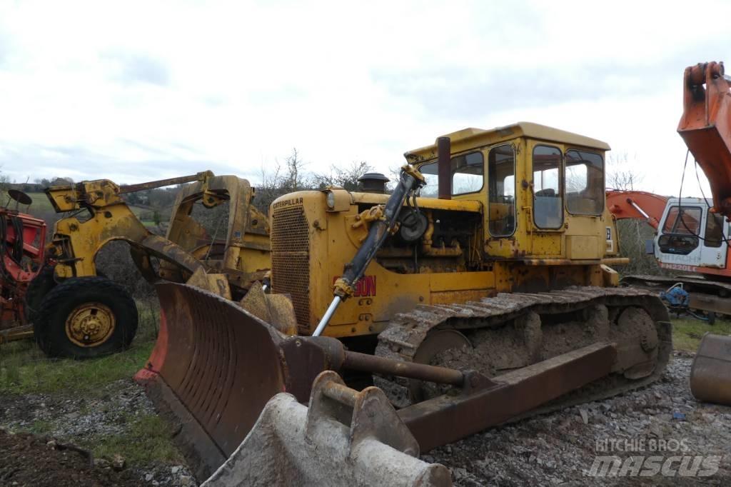 CAT D 8 H Buldožeri gusjeničari
