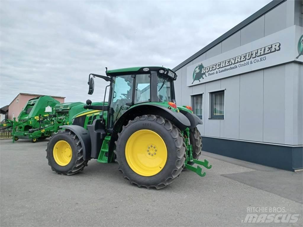 John Deere 6120M Traktori