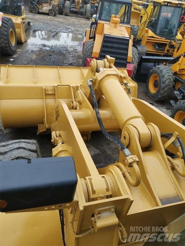 CAT 966G Utovarivači na kotačima