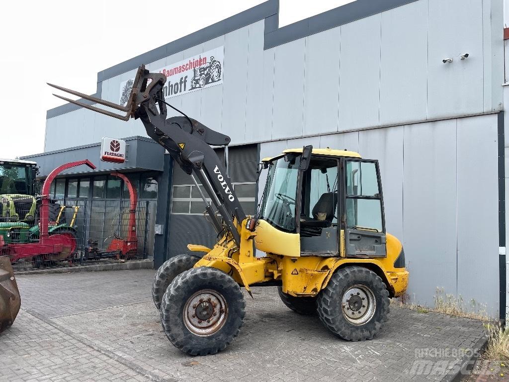 Volvo L 30 B Utovarivači na kotačima