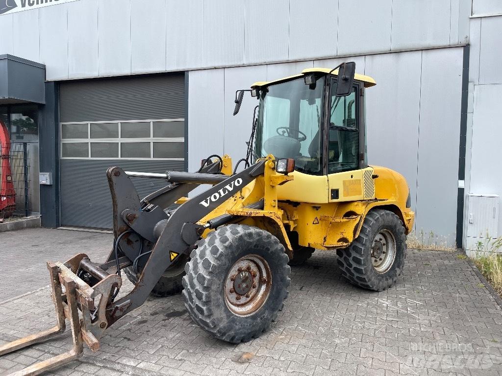 Volvo L 30 B Utovarivači na kotačima