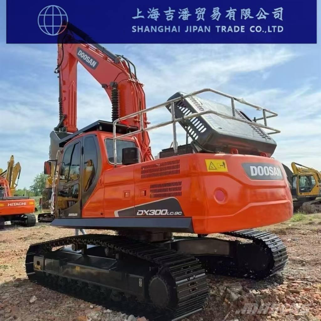 Doosan DX 300 Bageri gusjeničari