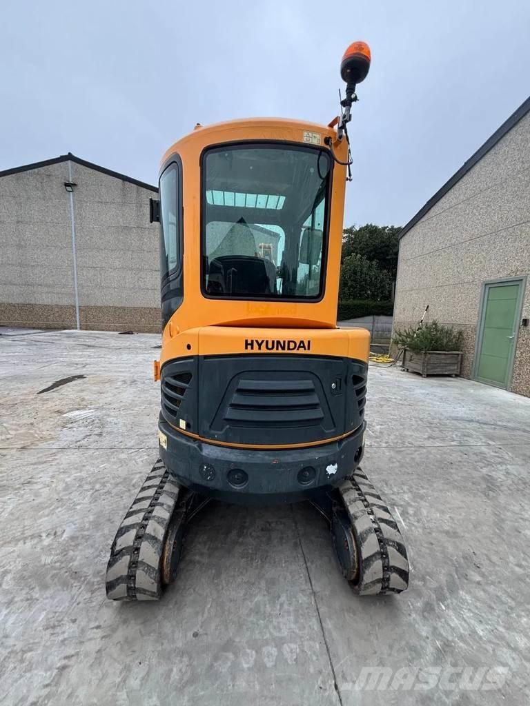 Hyundai R25Z Mini bageri <7t