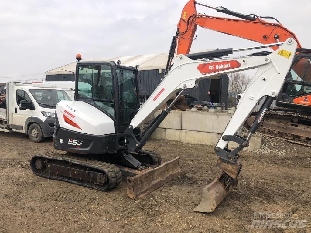 Bobcat E50 Z Mini bageri <7t