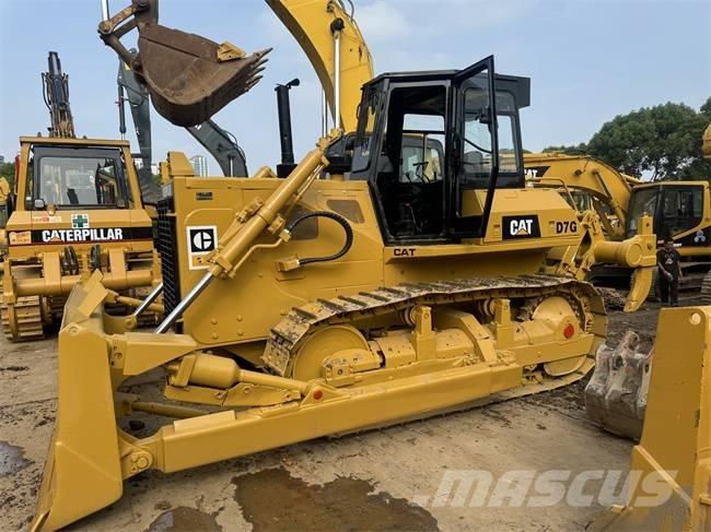 CAT D 7 G Buldožeri gusjeničari