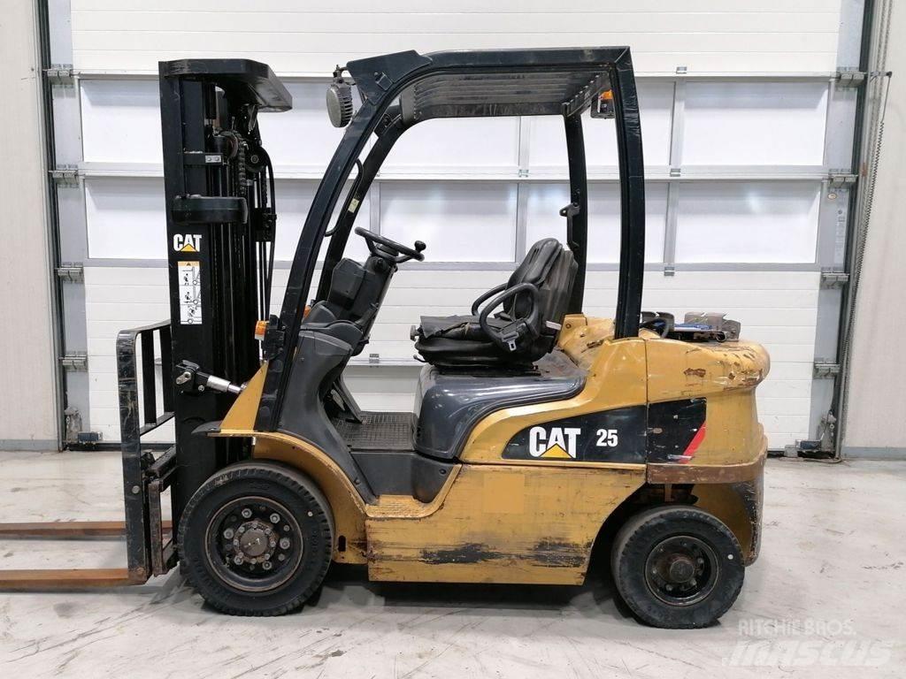 CAT GP25N Plinski viličari