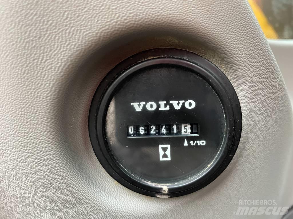 Volvo ECR 235 Bageri gusjeničari