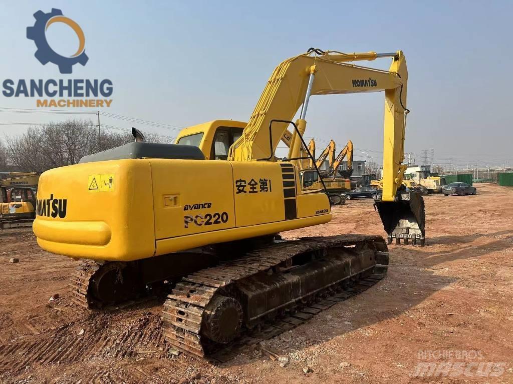 Komatsu PC 220 Bageri gusjeničari