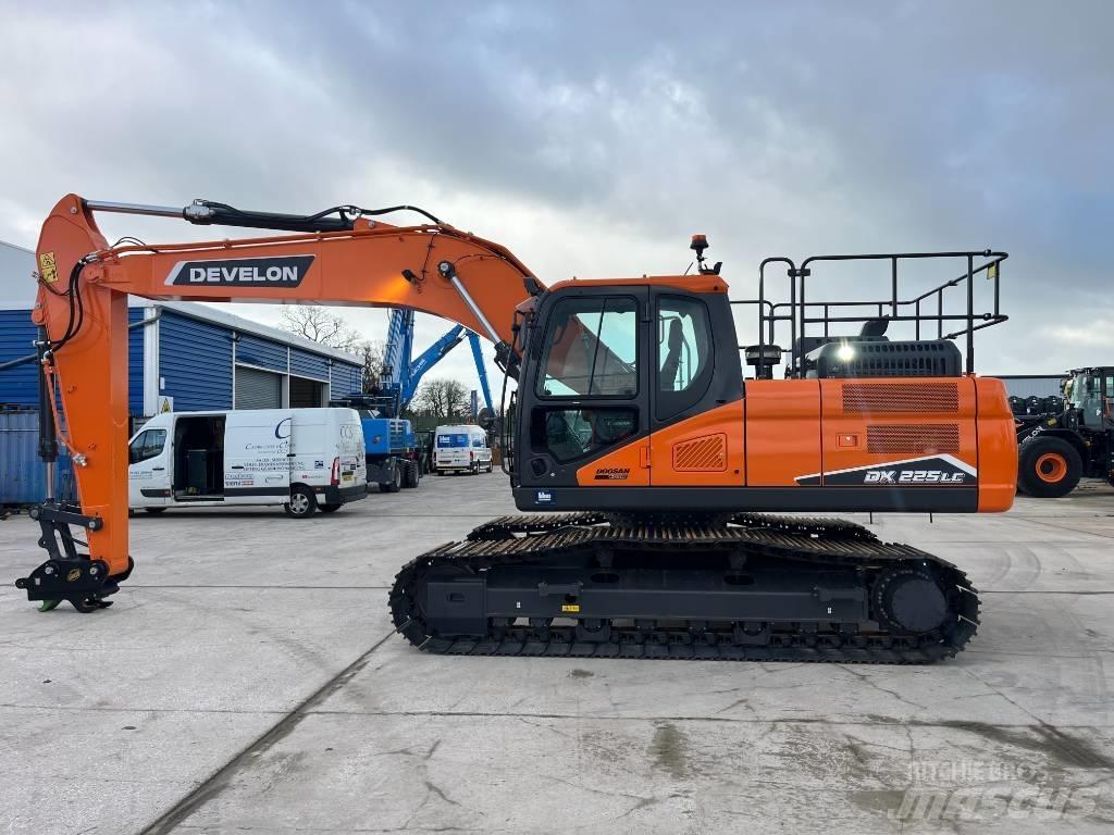 Develon DX 225 LC-7 Bageri gusjeničari