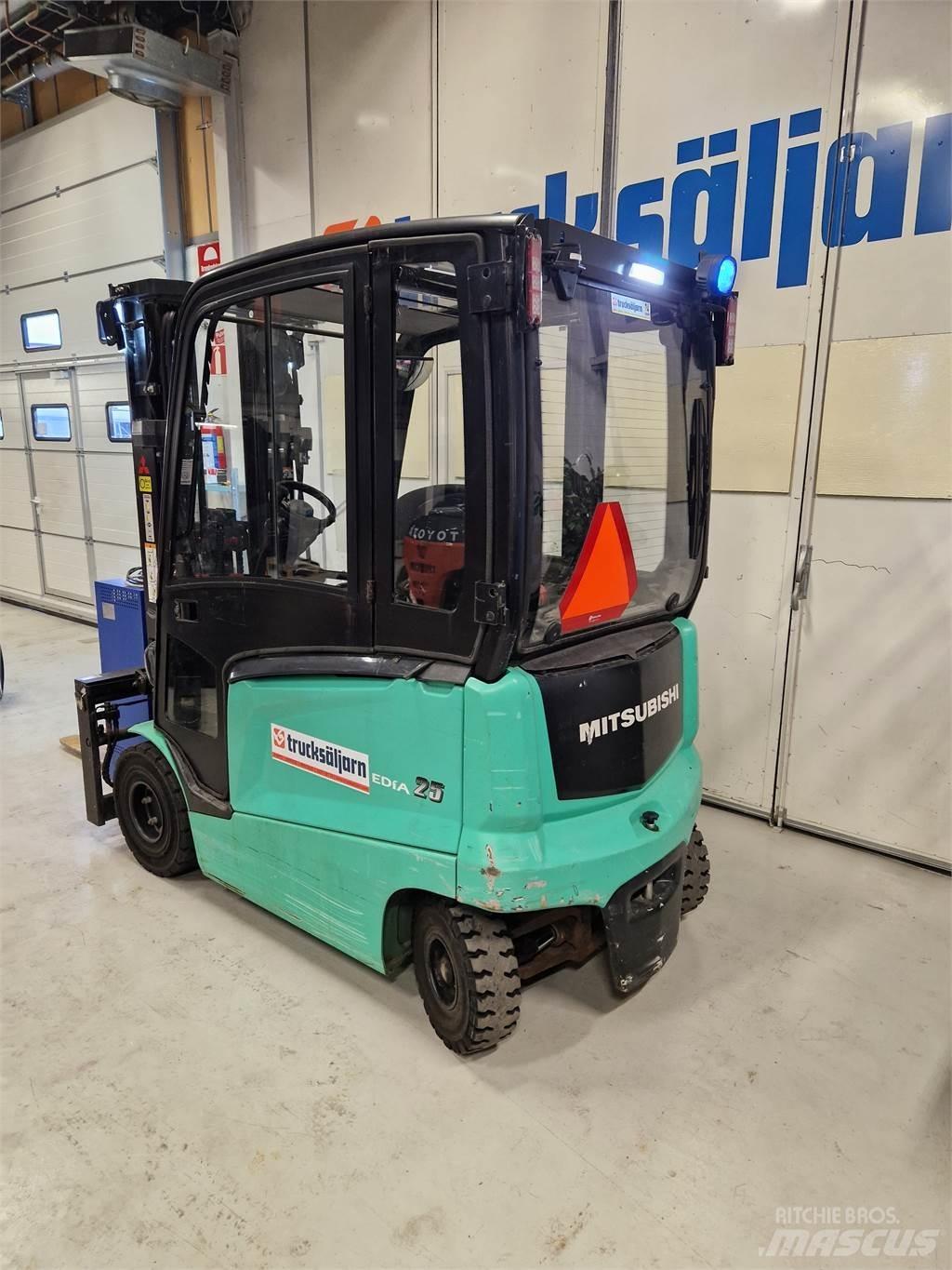 Mitsubishi FB25CN Električni viličari