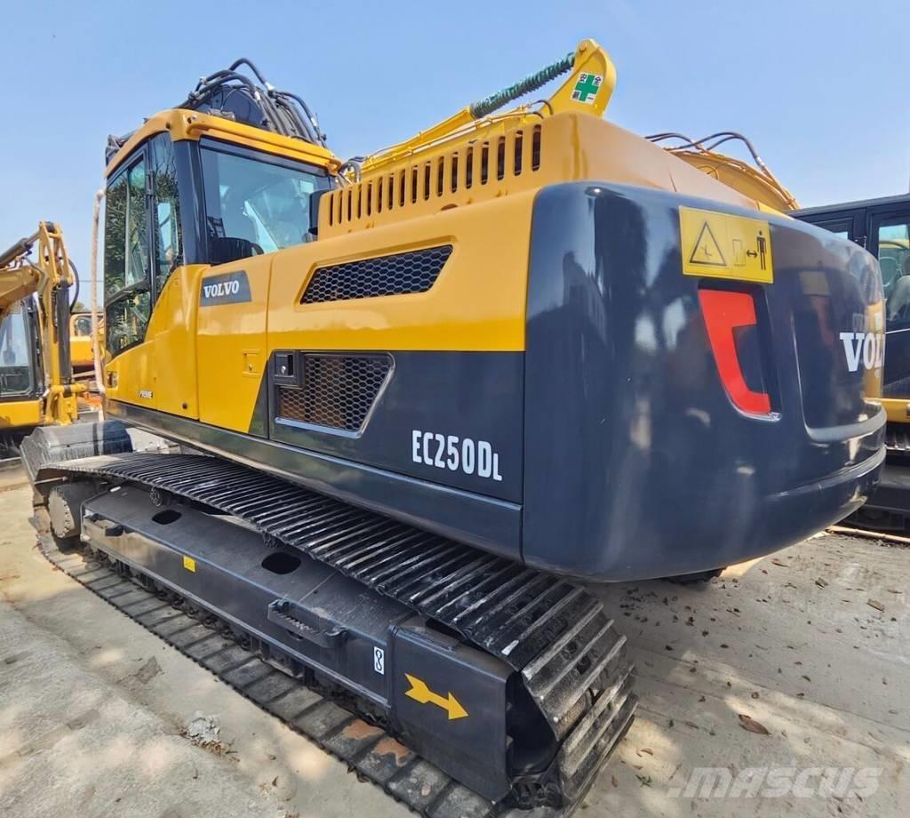 Volvo EC 250 D Bageri gusjeničari