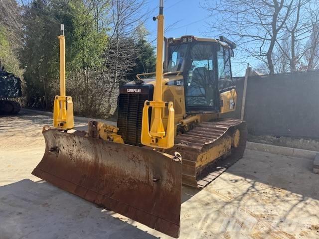 CAT D 3 K LGP Buldožeri gusjeničari