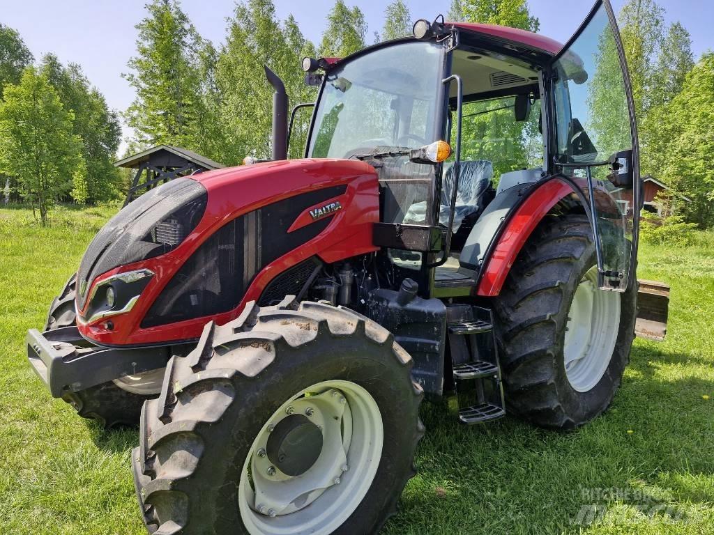 Valtra A 105 Traktori