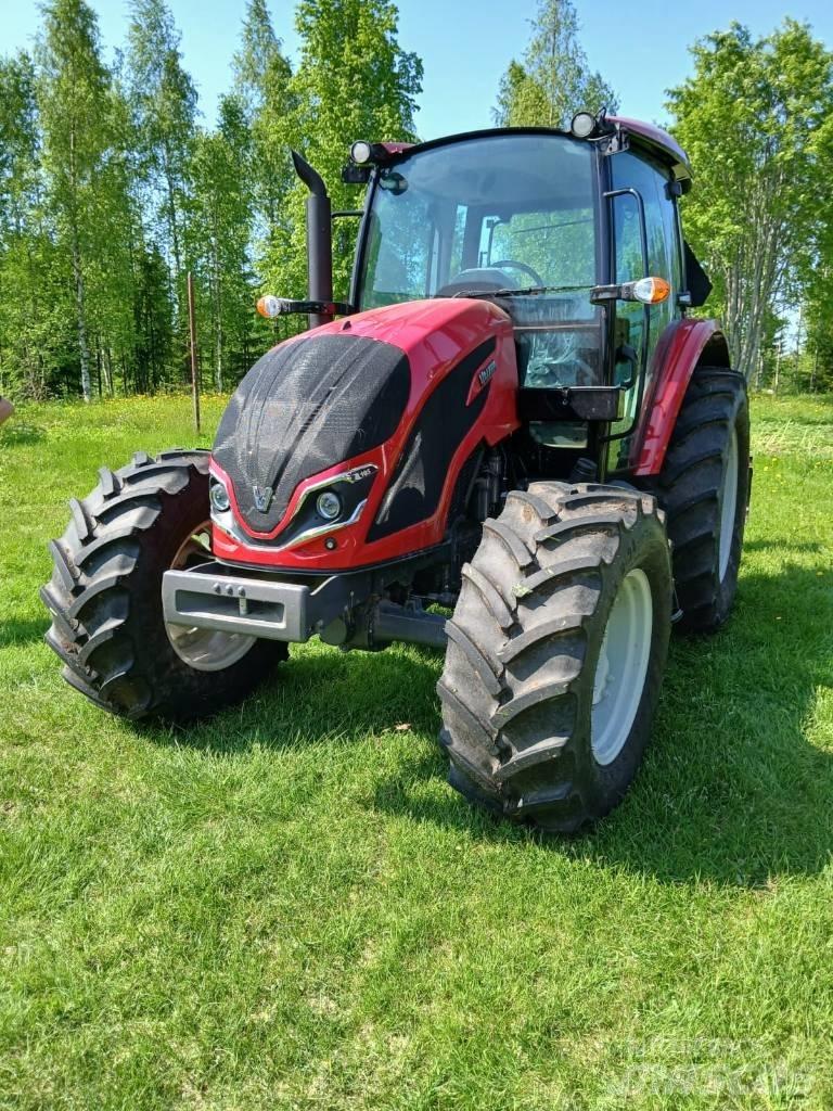 Valtra A 105 Traktori