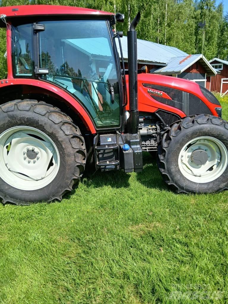 Valtra A 105 Traktori