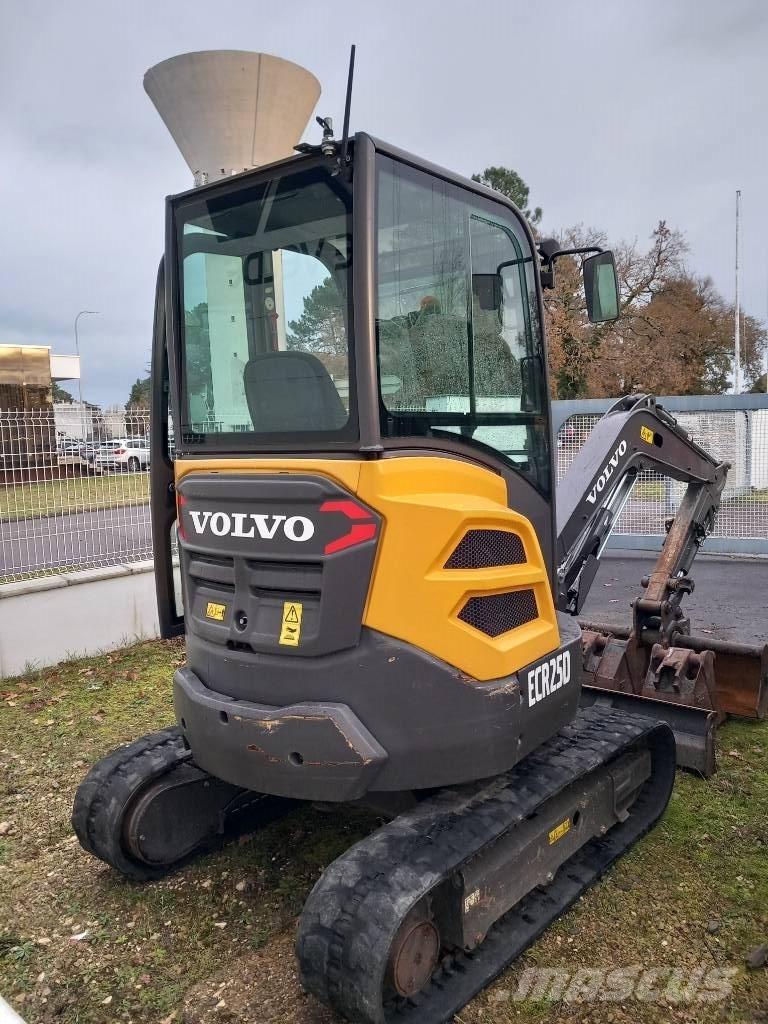 Volvo ECR 25 D Mini bageri <7t