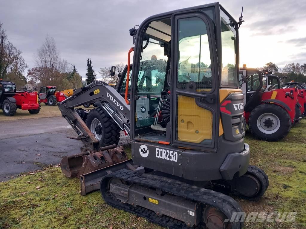 Volvo ECR 25 D Mini bageri <7t