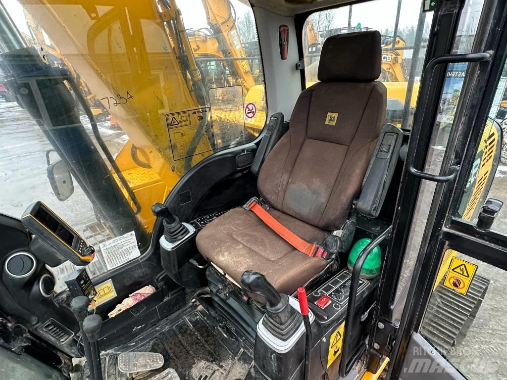 JCB JS 130 LC Bageri gusjeničari
