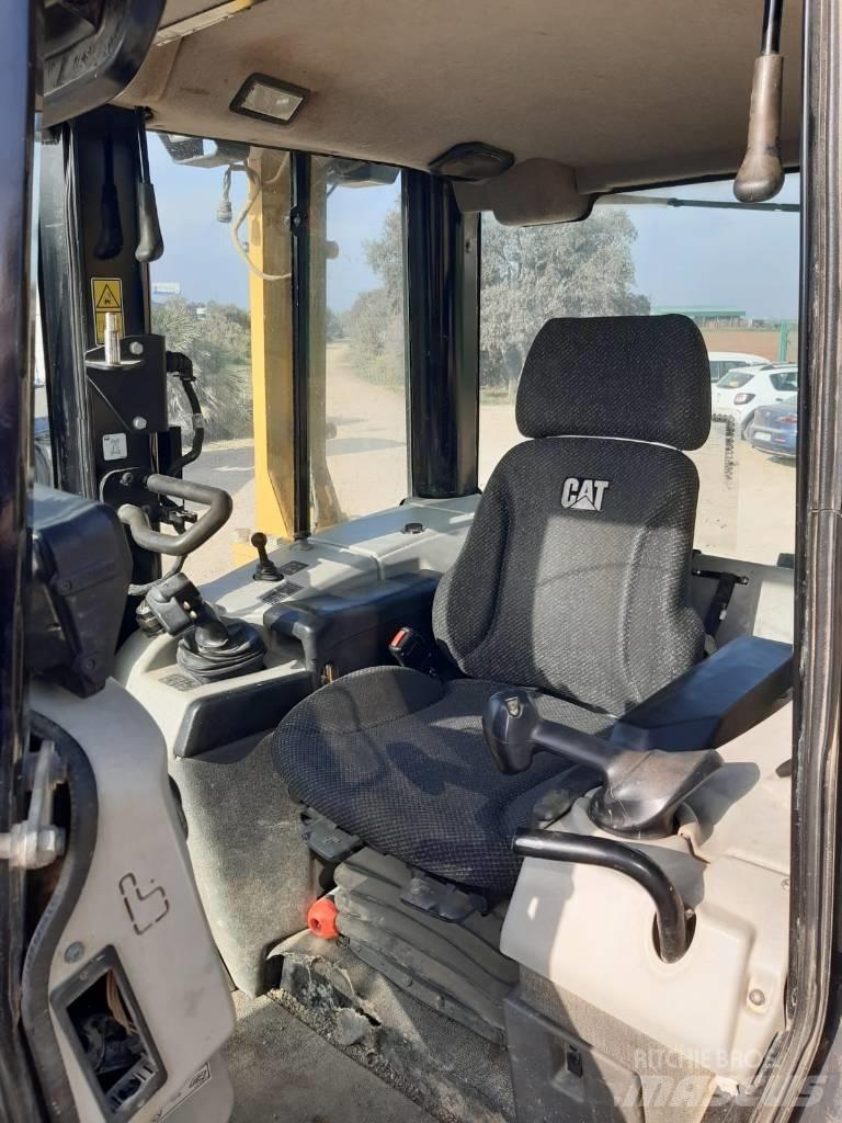 CAT D6N LGP Buldožeri gusjeničari