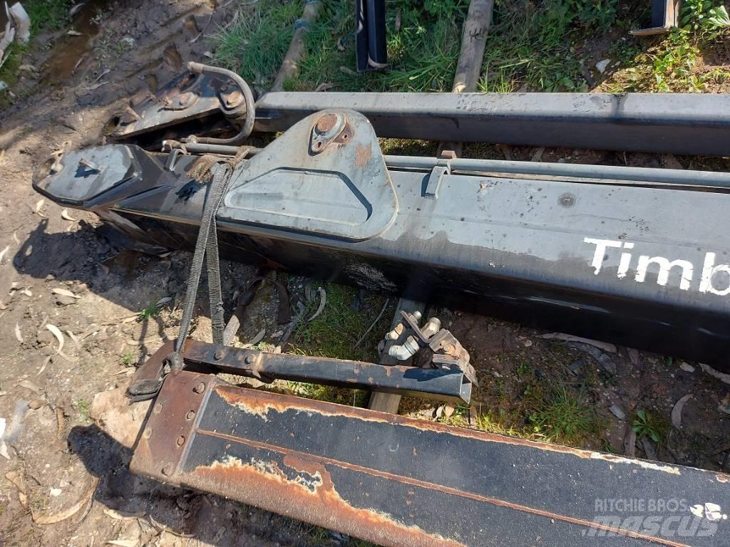 Loglift 210 Kranovi za stabla