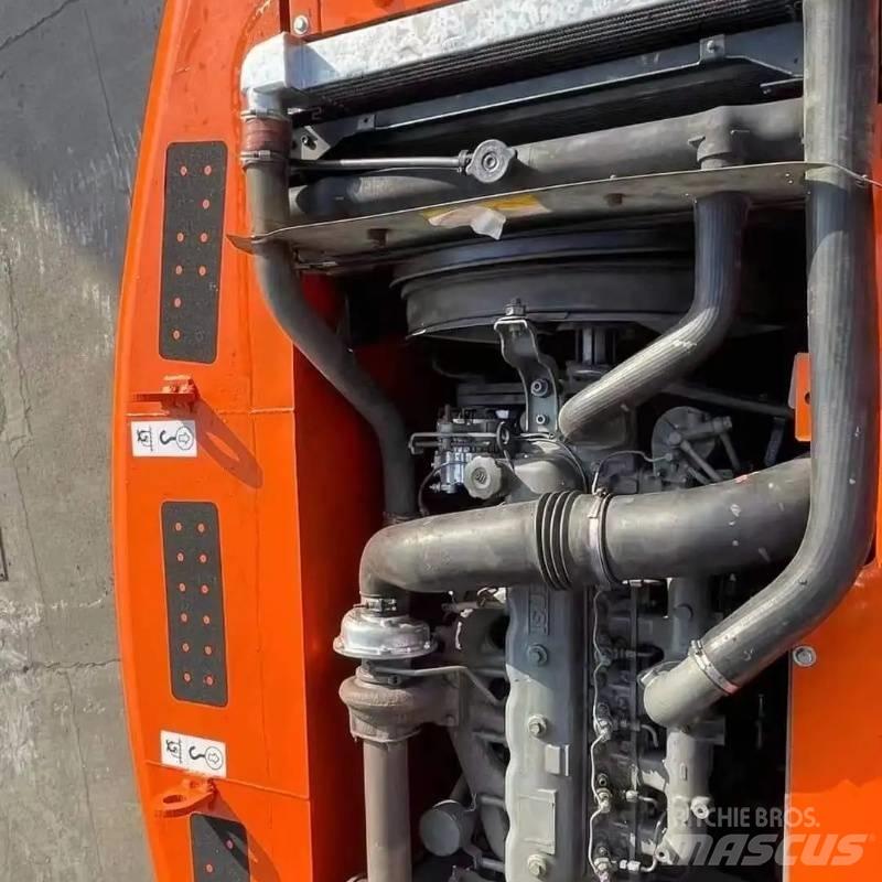 Hitachi ZX 200 Bageri gusjeničari