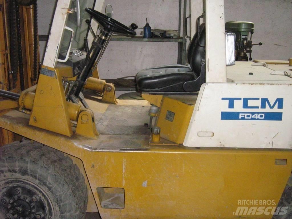 TCM FD40 Dizelski viličari