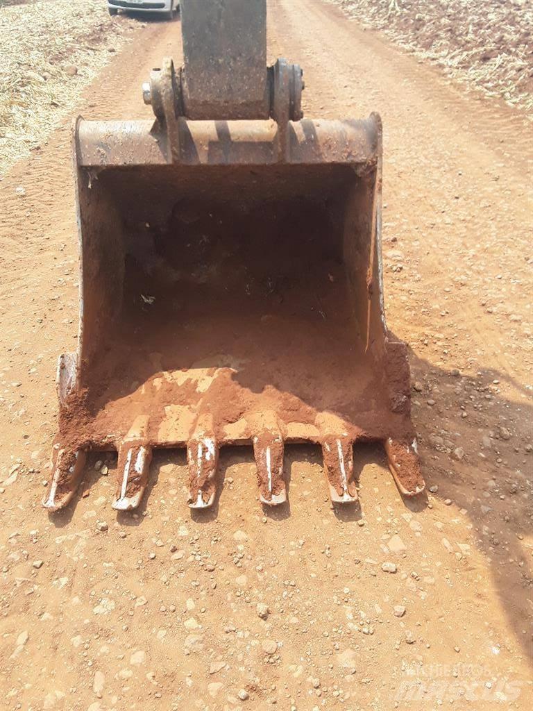 CAT 318D2L Bageri gusjeničari