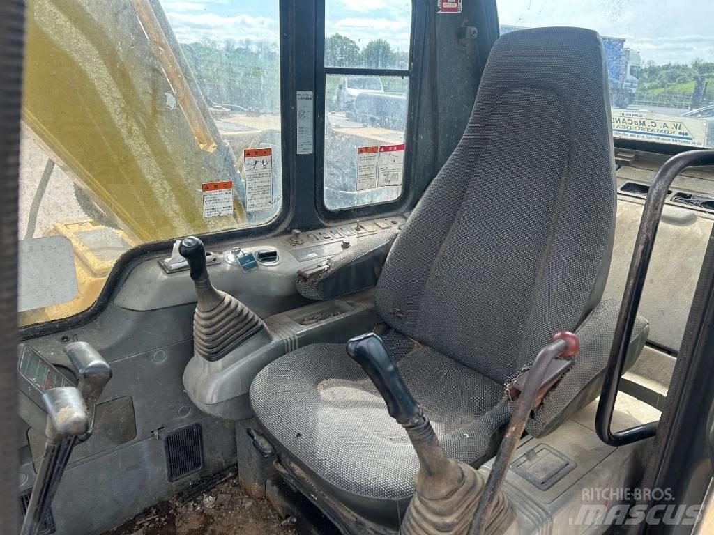 Komatsu PC 130-6K Bageri gusjeničari